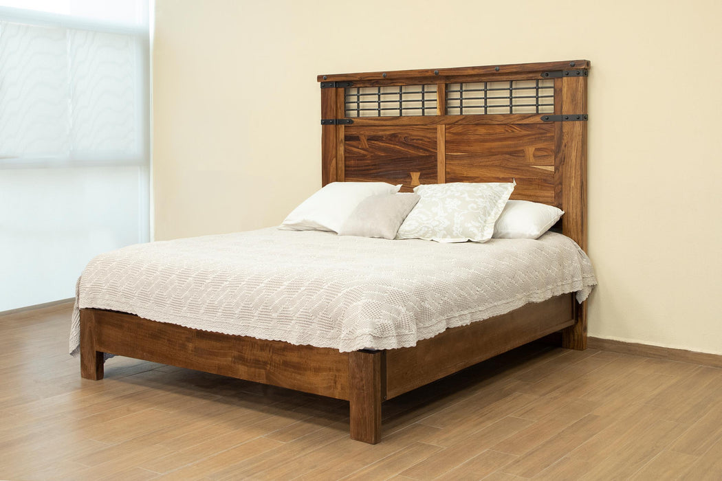 Parota - Panel Bed